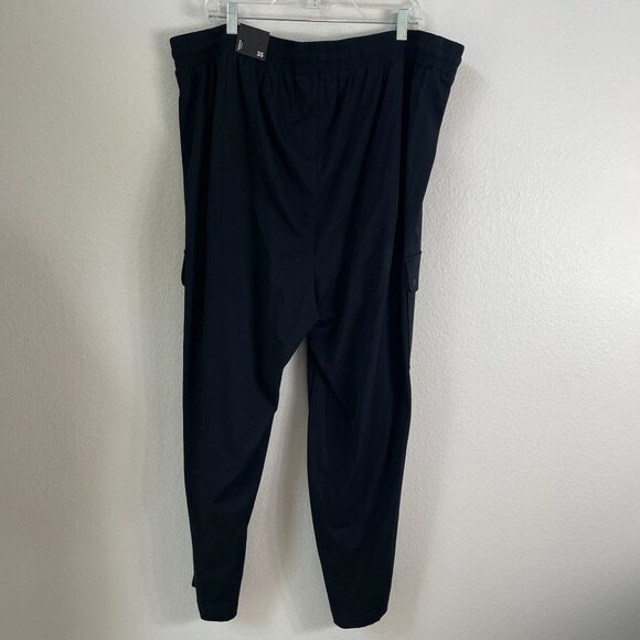 NEW Torrid Womens Plus Size 3X Short Pull On Relaxed Fit Cargo Jogger Pants - Picture 8 of 9